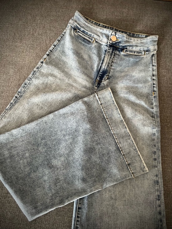 LC Lauren Conrad Denim - LC Lauren Conrad Light Blue Wide-Leg Jeans